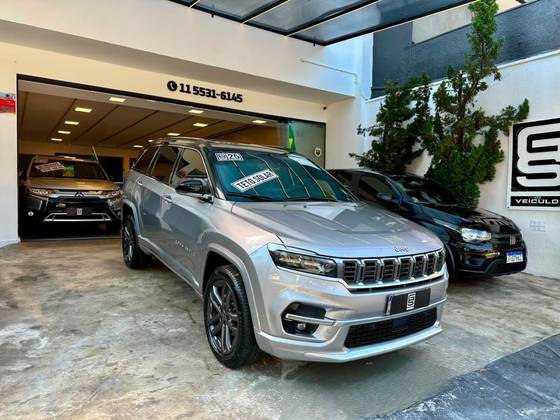 JEEP COMMANDER 2.0 HURRICANE 4 TURBO GASOLINA OVERLAND AT9